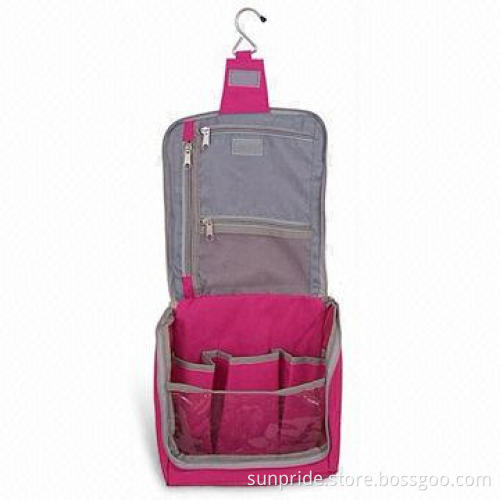 Fashionable and Practical Hanging Toiletry Bag with Silkscreen Printing, Made of 600D Nylon or PVC